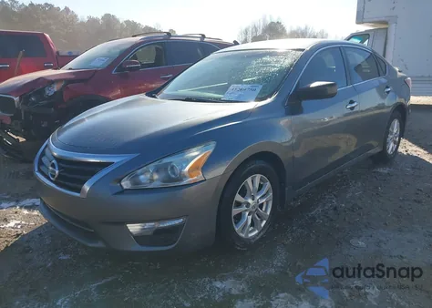 2015 Nissan Altima 2.5 z USA, uszkodzony, nr VIN 1N4AL3AP9FC120580
